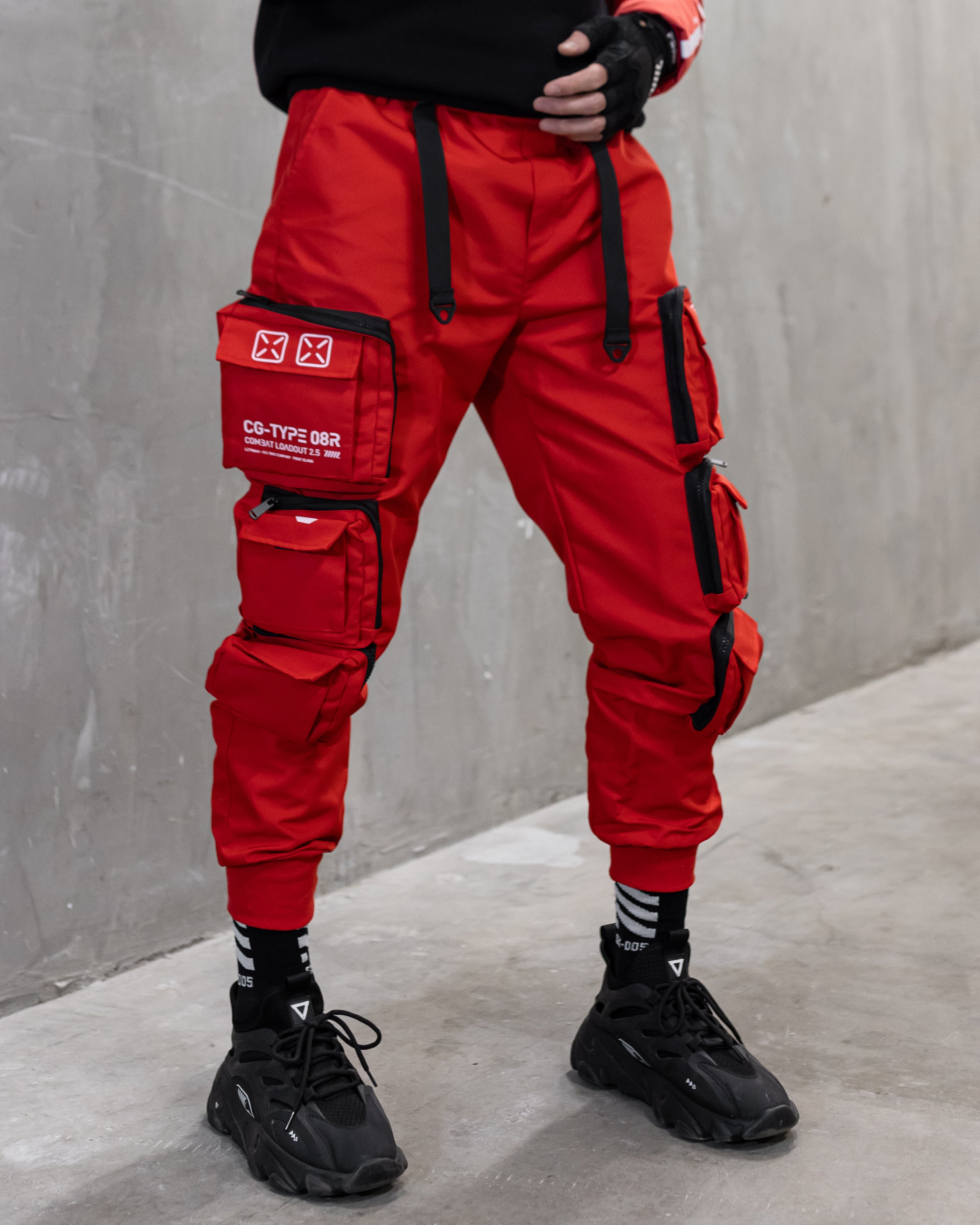 Red cargo hot sale pants mens