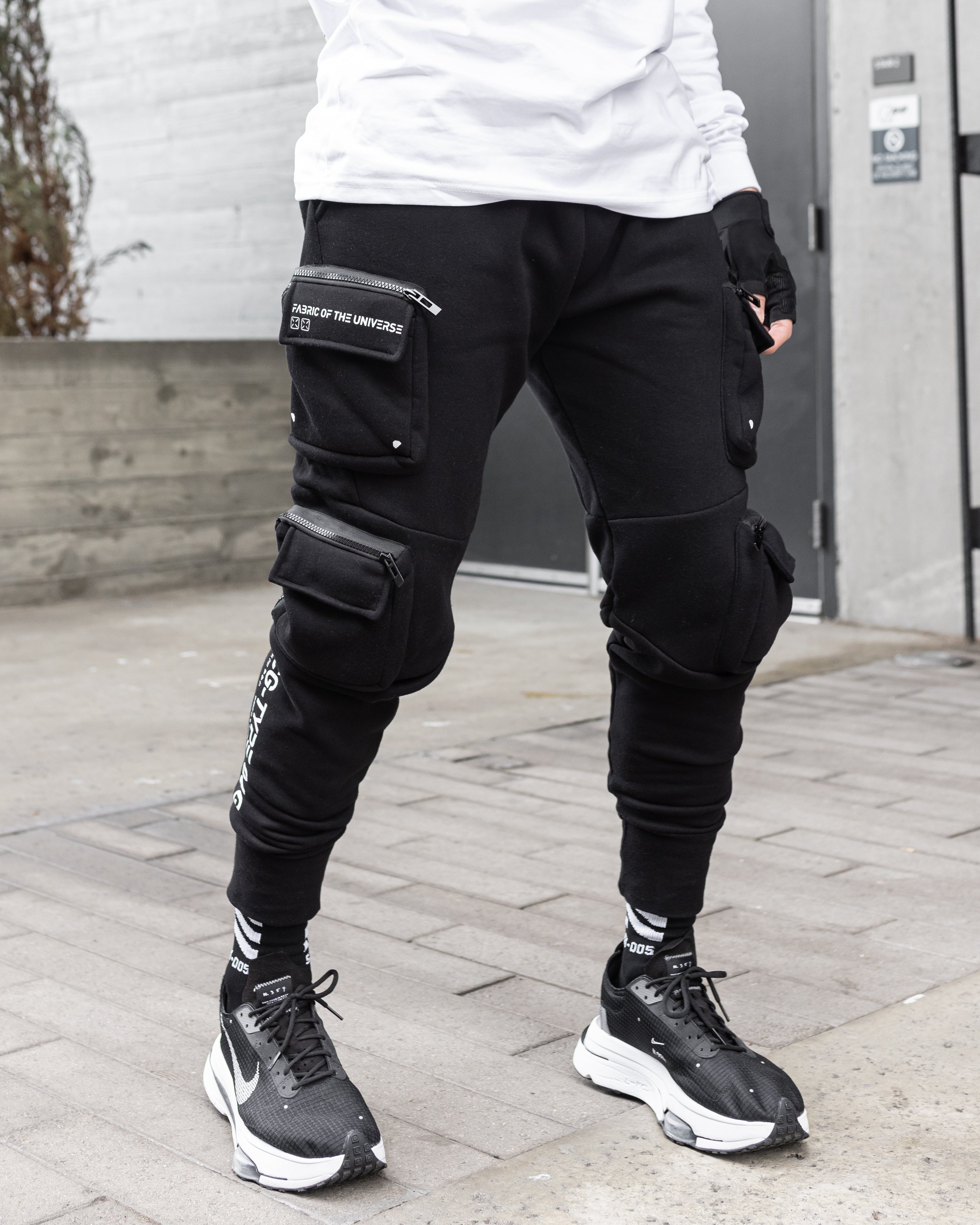 Black cargo joggers hot sale